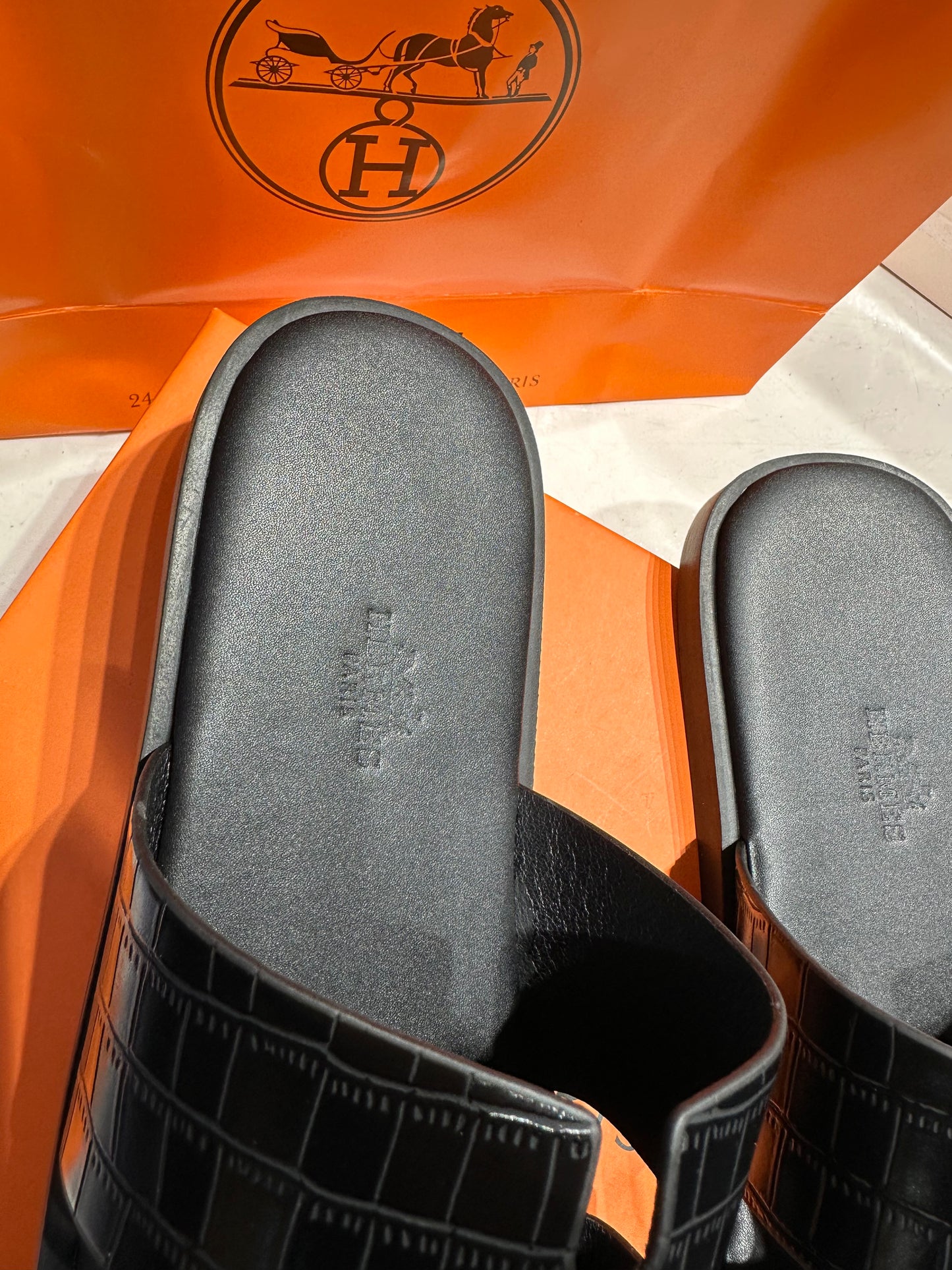 Hermes Izmir - crocodile Black