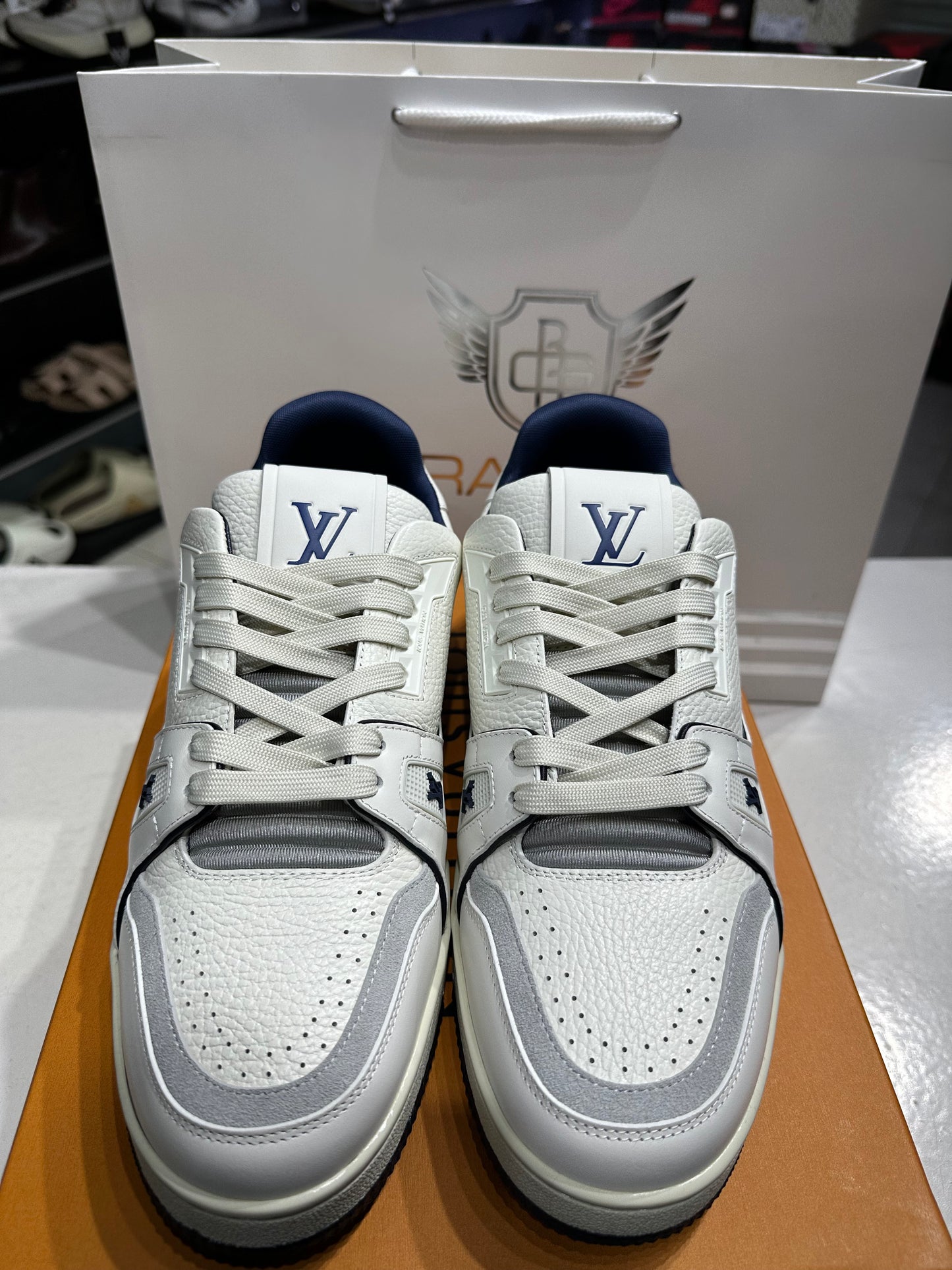 Louis Vuitton Trainer #54 Signature White Marine