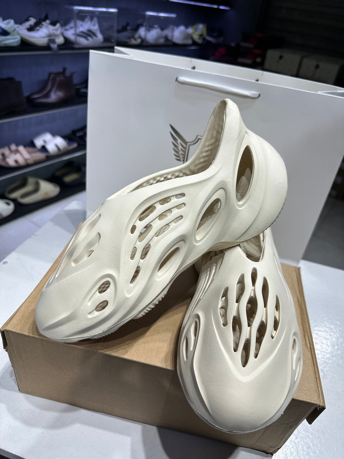Yeezy Foam RNNR Sand