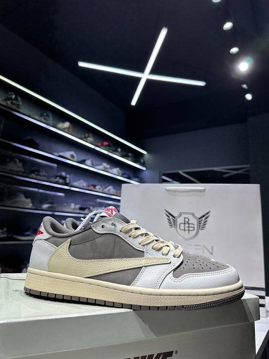 Jordan 1 Retro Low Travis Scott Reverse Mocha