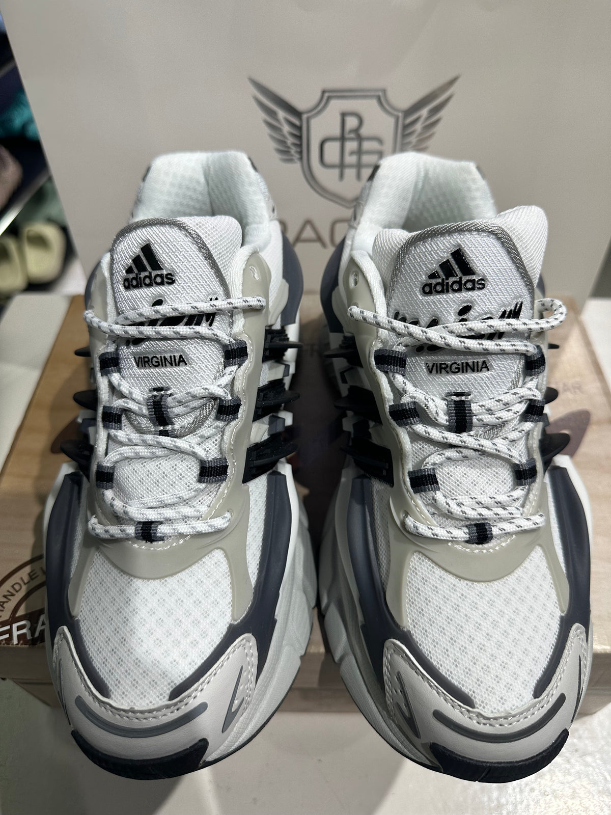 Adidas x Pharrell Williams Adister Jellyfish MGH Solid Grey