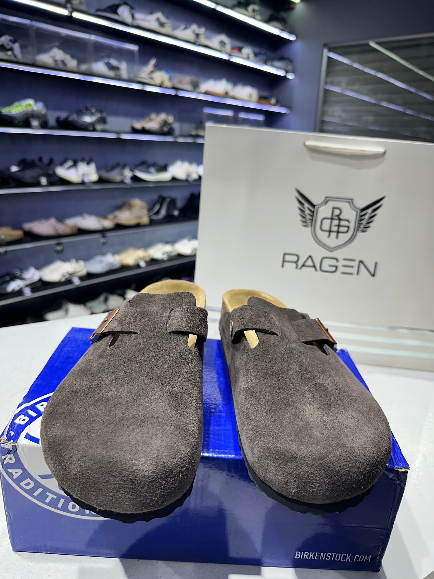 Boston Soft Footbed Mocha