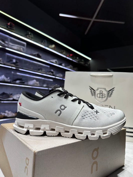 On Cloud runner 2 white