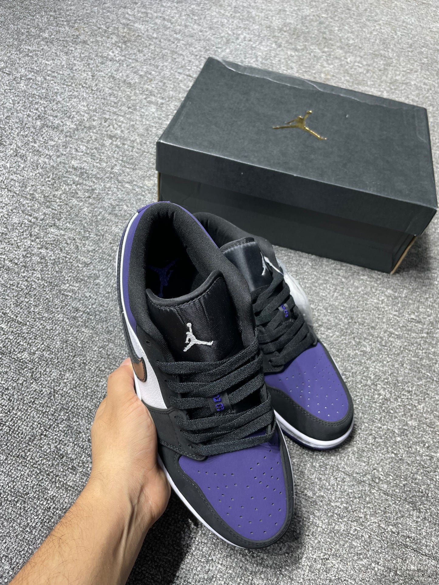 Jordan 1 Low Court Purple