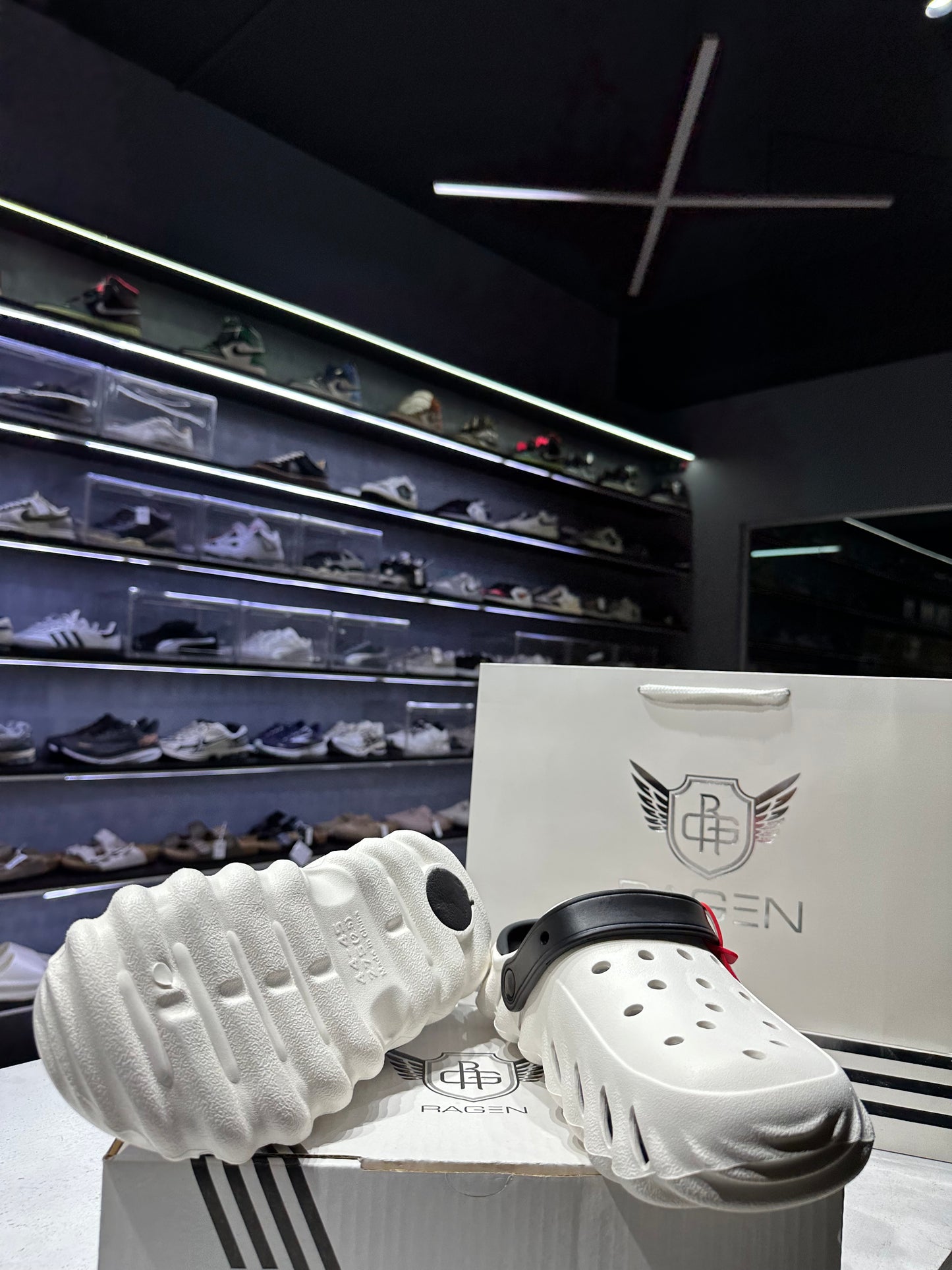 Clogs white