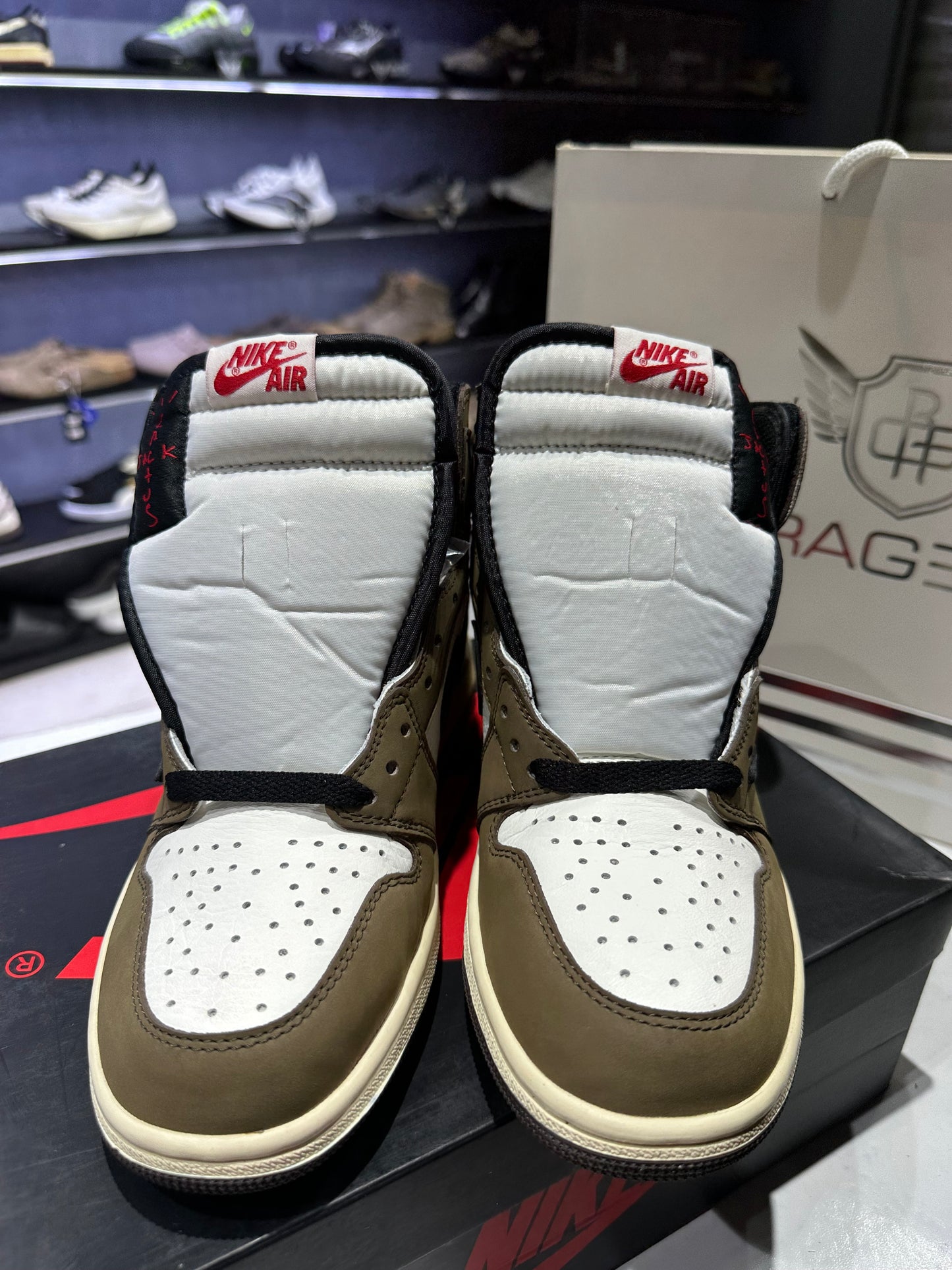 Aj 1 High Travis Scott Reverse Mocha (Oem Grade)