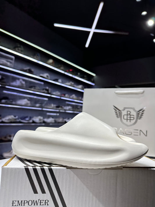 Yassia cloud white
