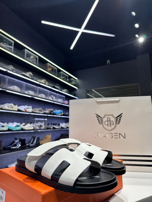 Hermes Chypre Sandal - white