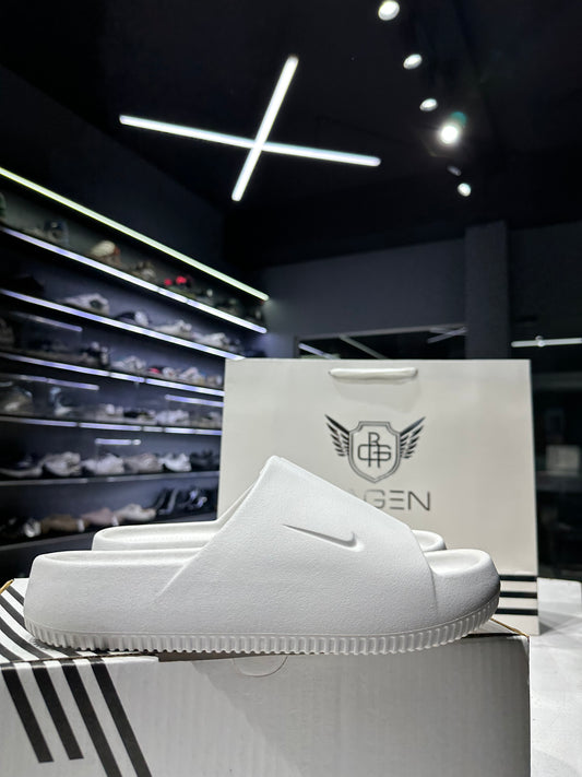 Calm Slide White