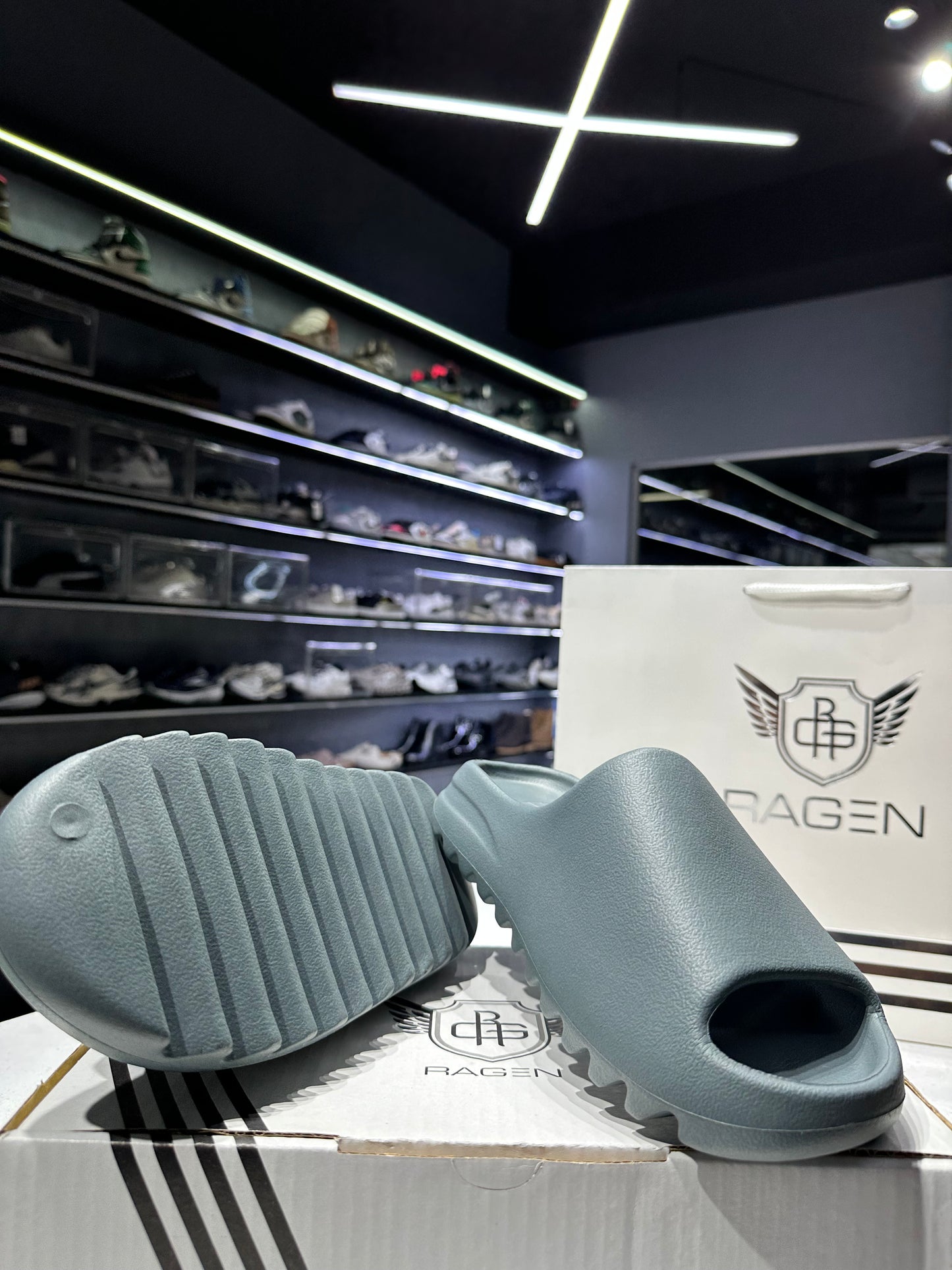 Yzy Slide Slate Grey