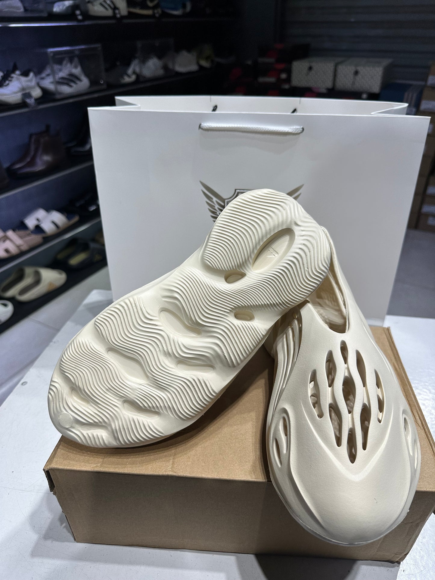 Yeezy Foam RNNR Sand