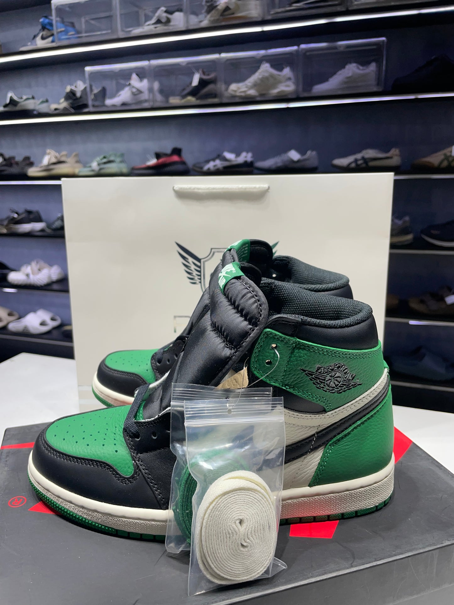 Jordan 1 Retro High Pine Green