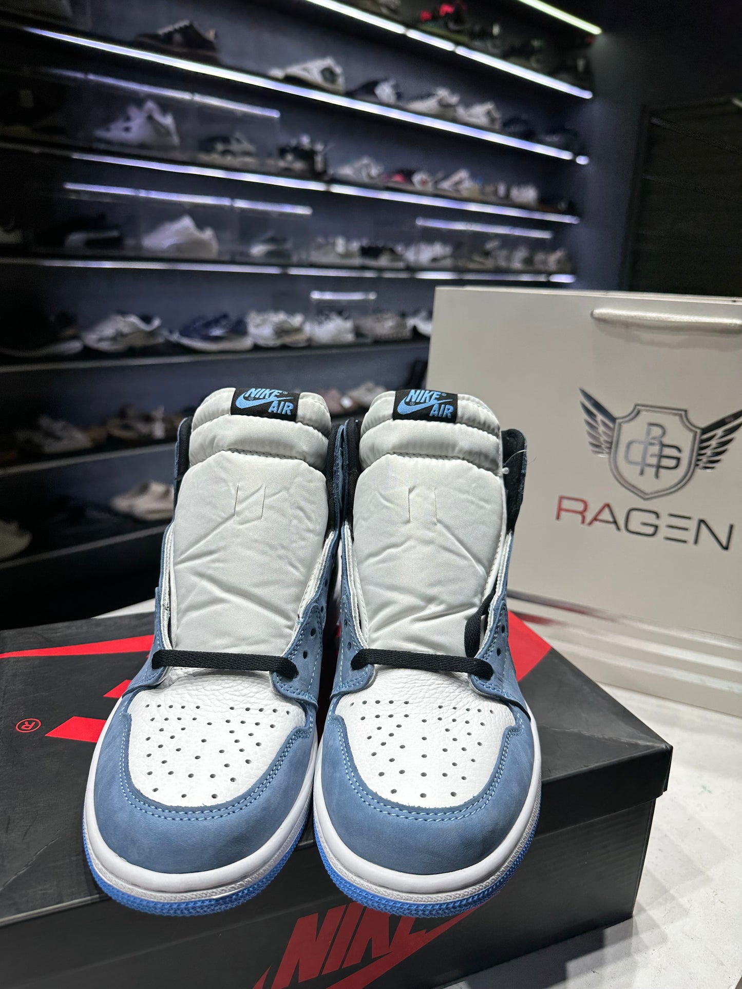 Jordan 1 University blue