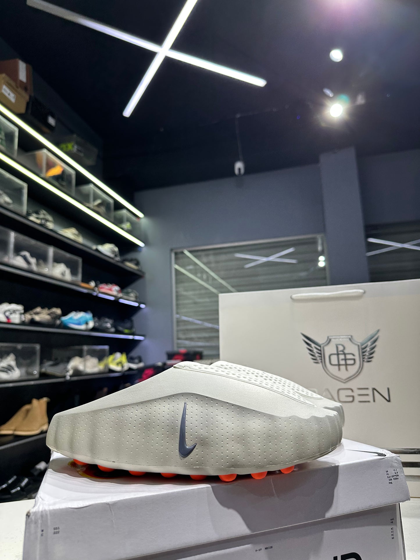 Nike Mind 001 Light Bone