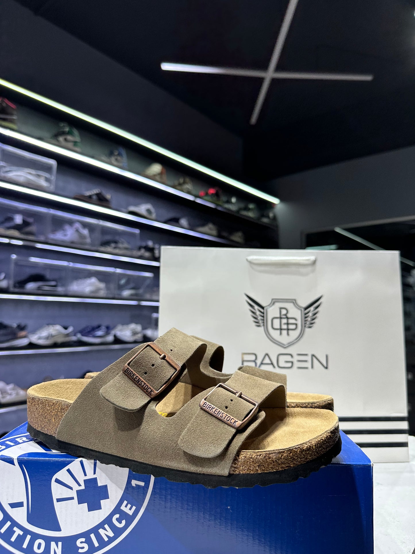 Birkenstock Arizona Suede Taupe