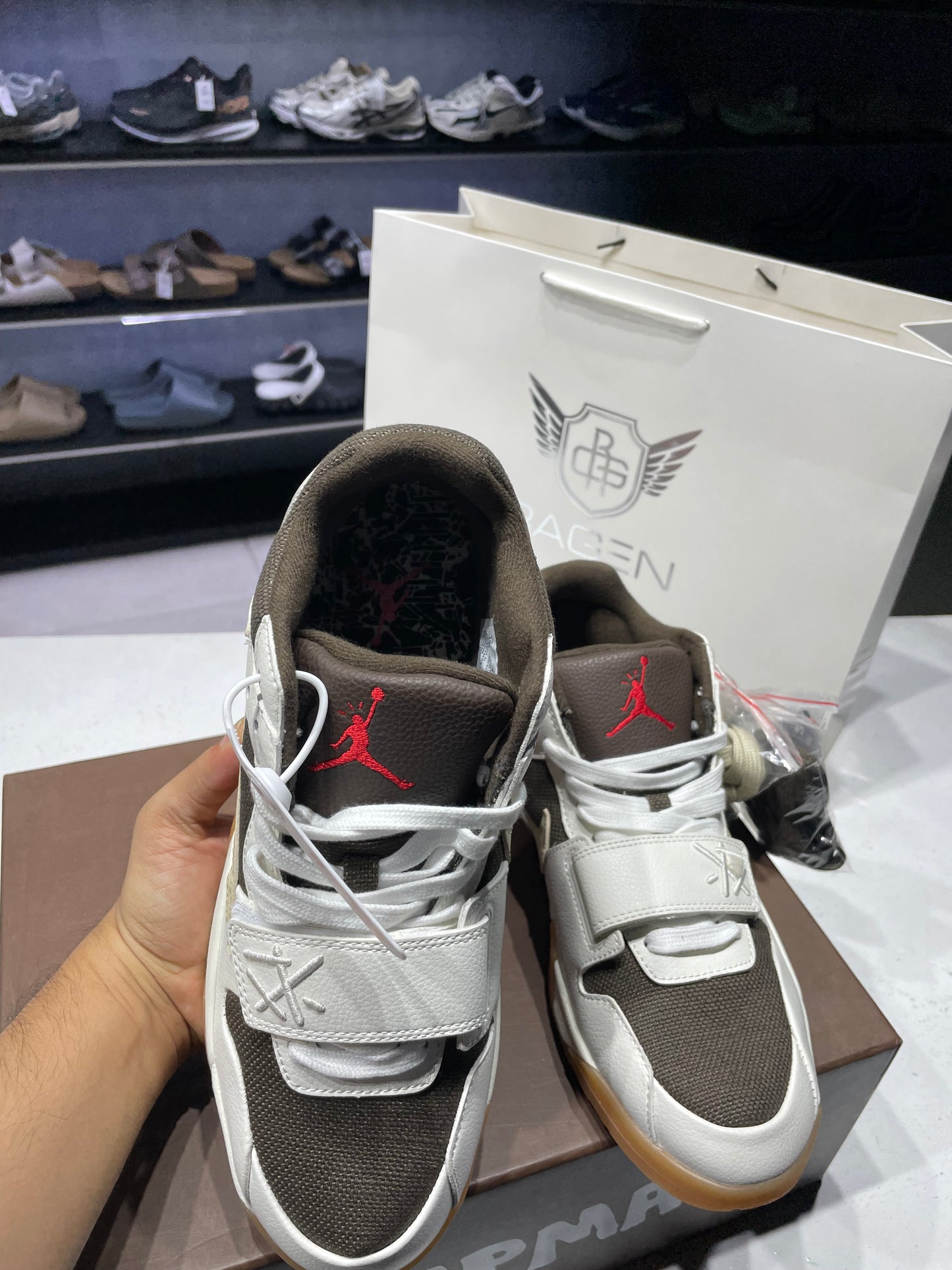 Jumpman Jack Travis Scott Sail