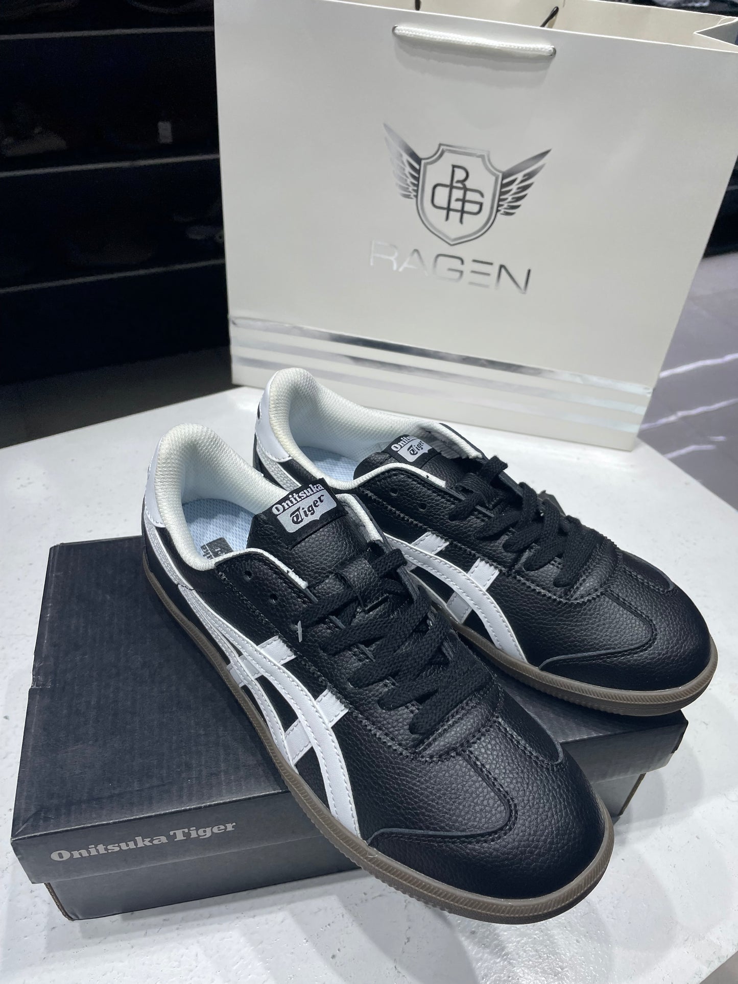 Onitsuka Tiger Tokuten Black/White