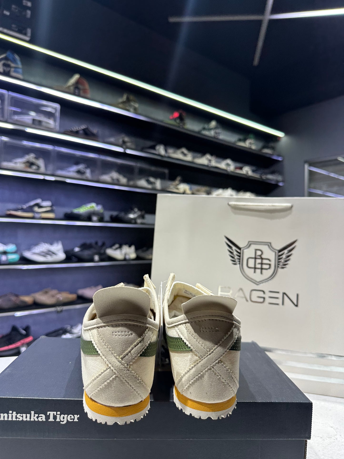 Onitsuka Tiger Mexico 66 Slip on Birch /Moss