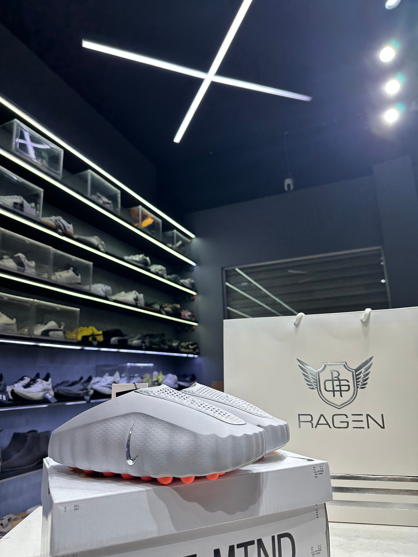 Nike Mind Smoke Grey