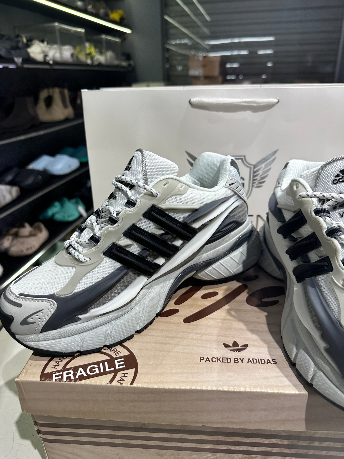 Adidas x Pharrell Williams Adister Jellyfish MGH Solid Grey