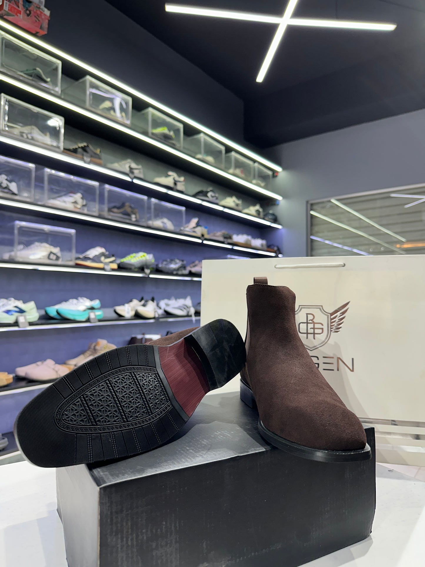 Chelsea suede Coffee Brown