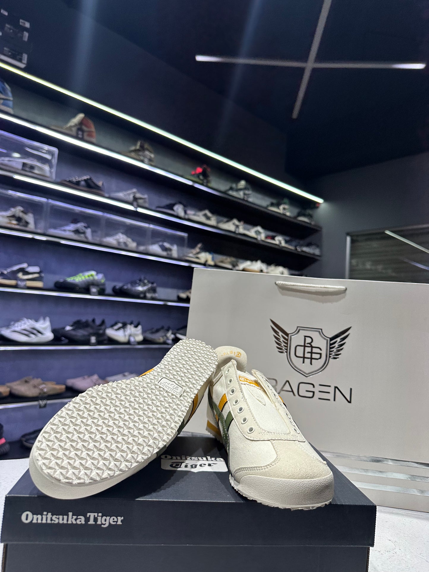 Onitsuka Tiger Mexico 66 Slip on Birch /Moss