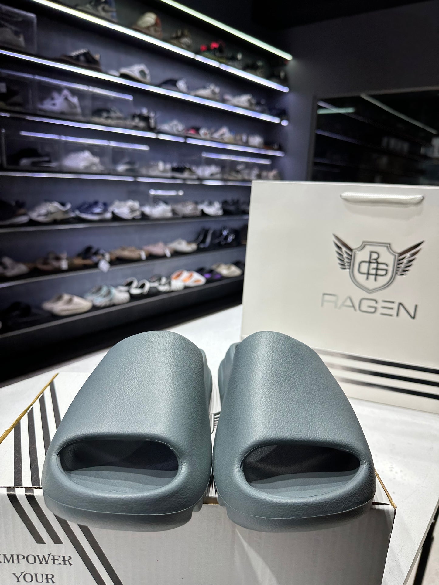 Yzy Slide Slate Grey