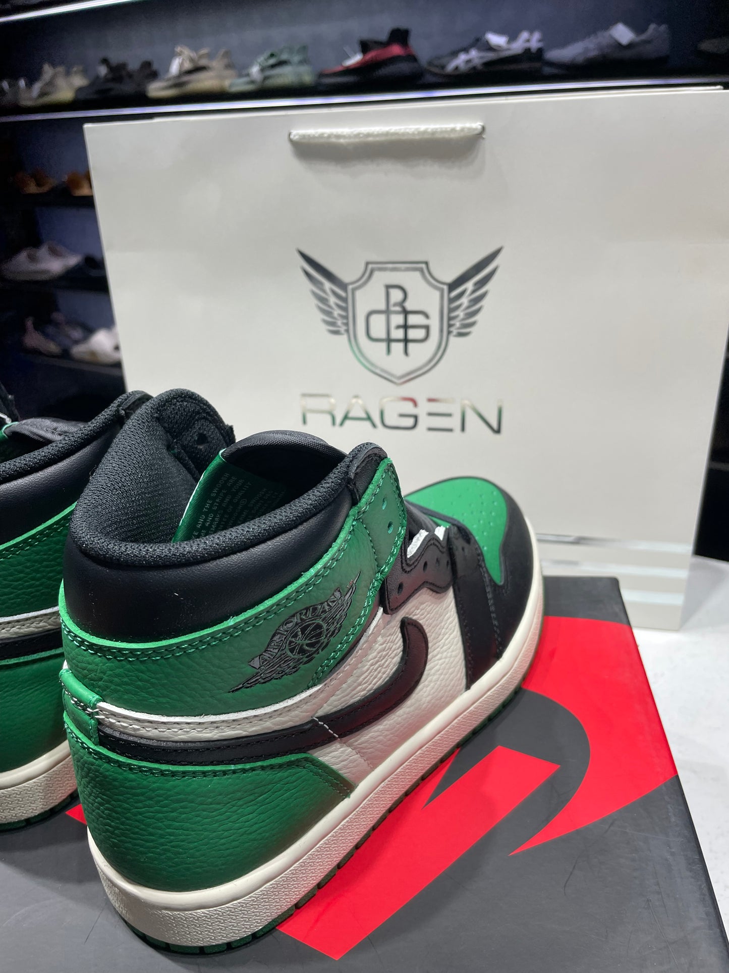 Jordan 1 Retro High Pine Green