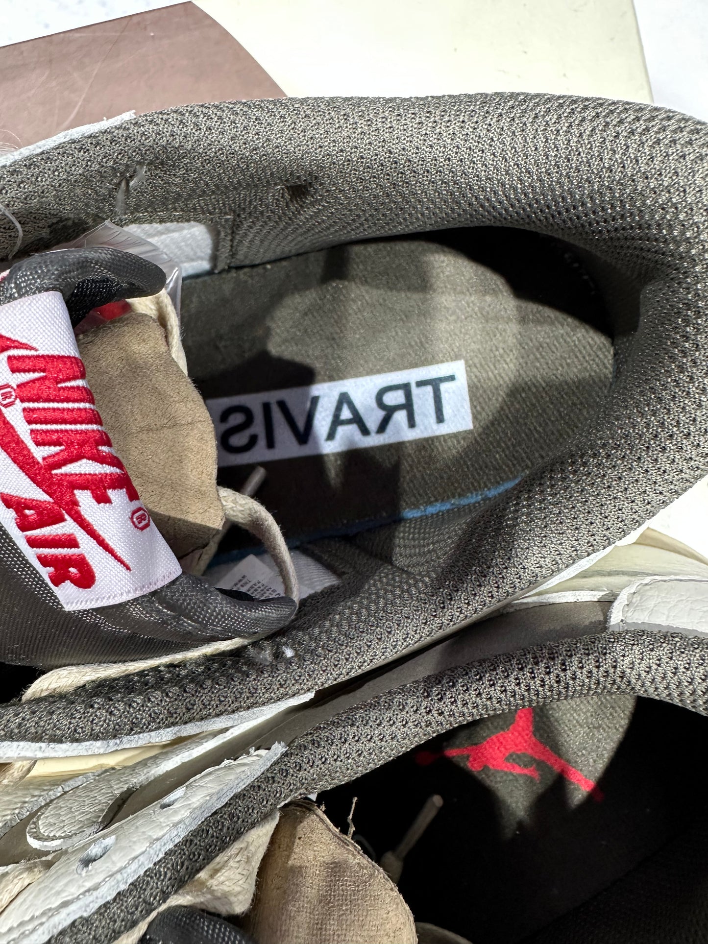 Travis Scott Mocha (Oem grade)