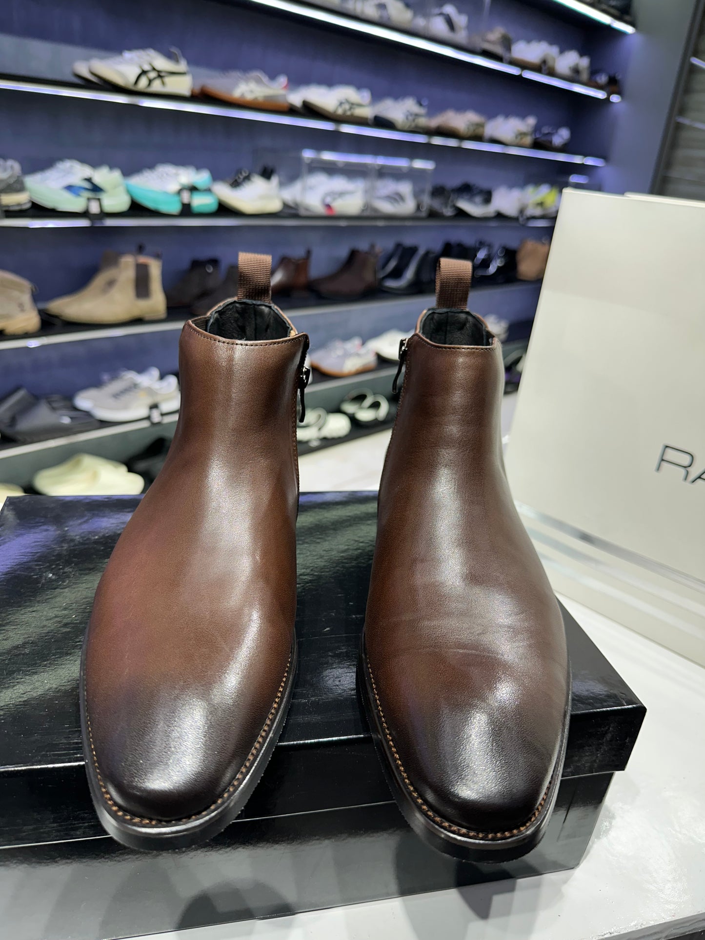 Ragen Chelsea Dark Wood