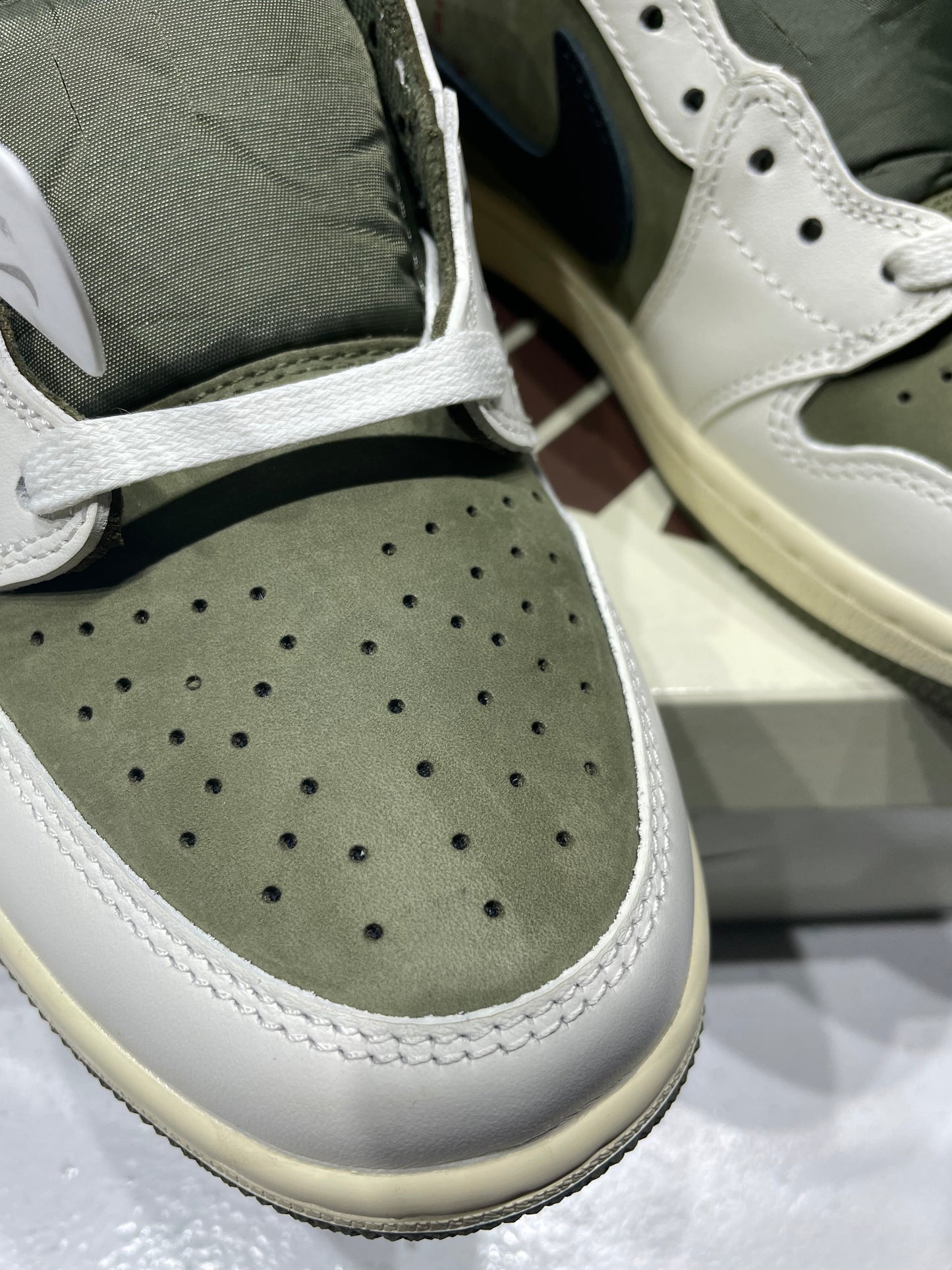Air Jordan 1 low Travis Scott Medium Olive