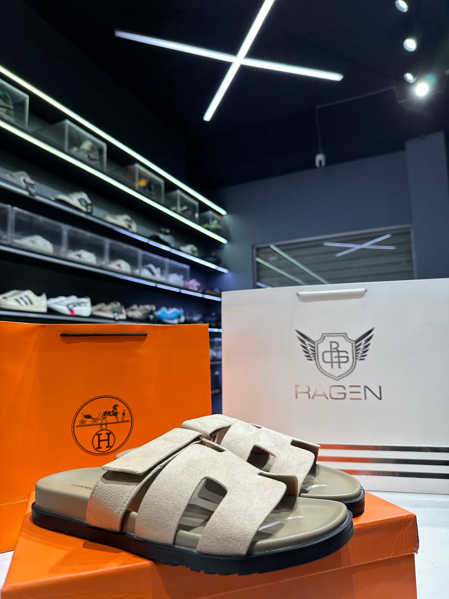 Hermes Chypre Sandal - Beige