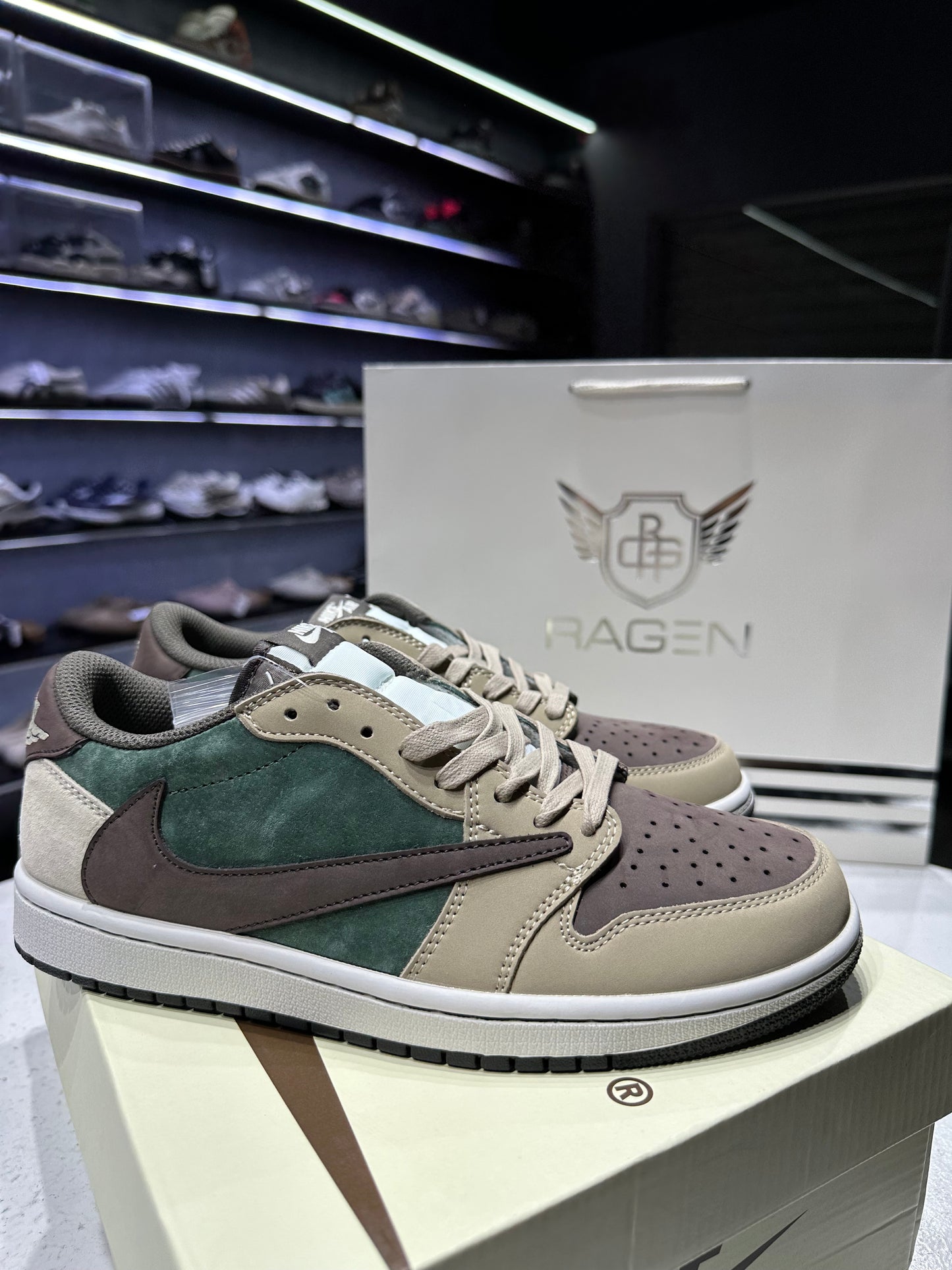 Nike Fragment SP Green