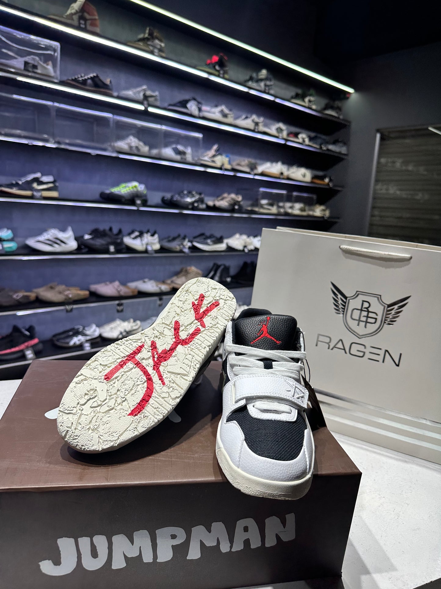 Jumpman Jack Sail Travis Scott Olive