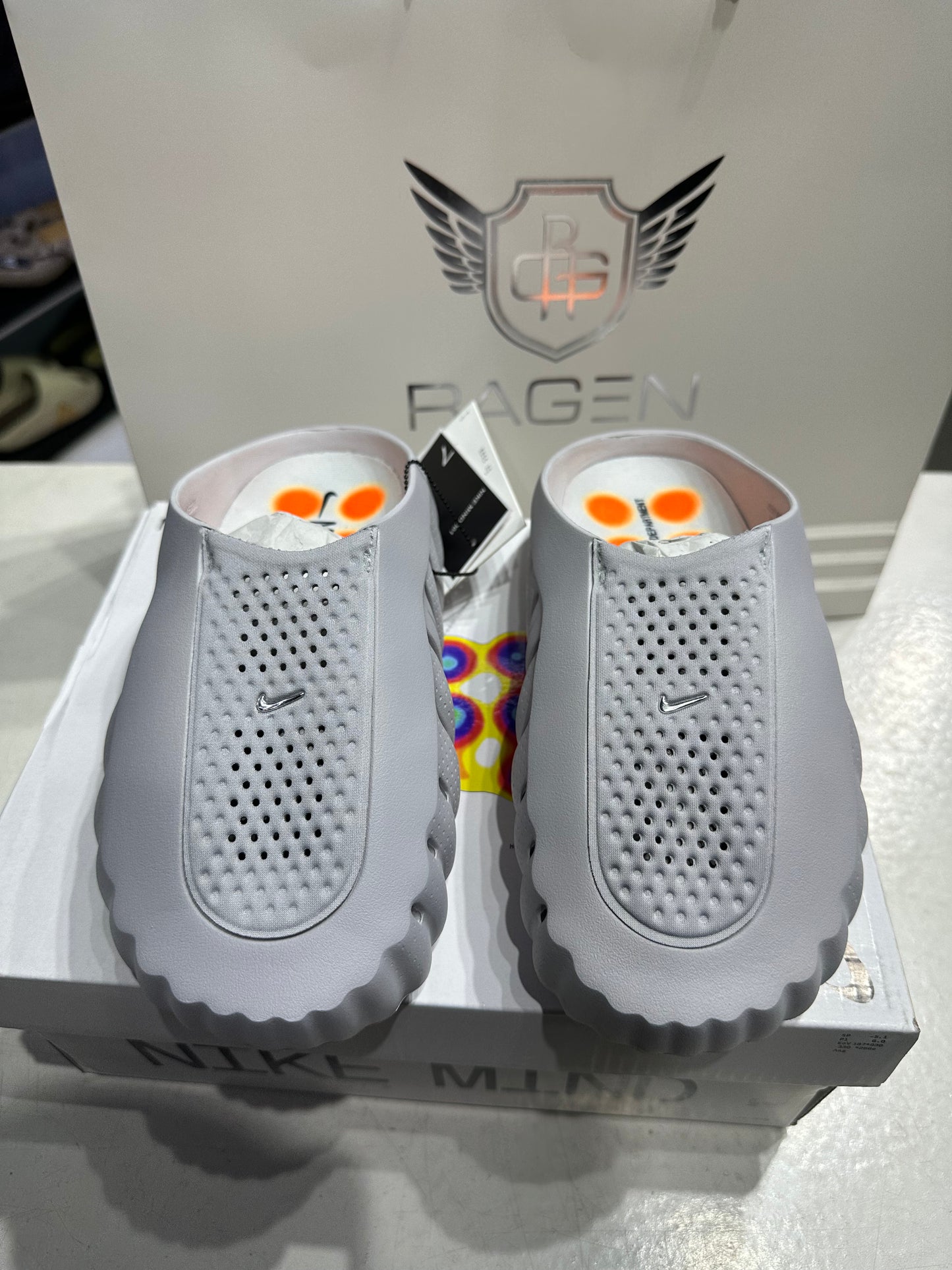 Nike Mind Smoke Grey
