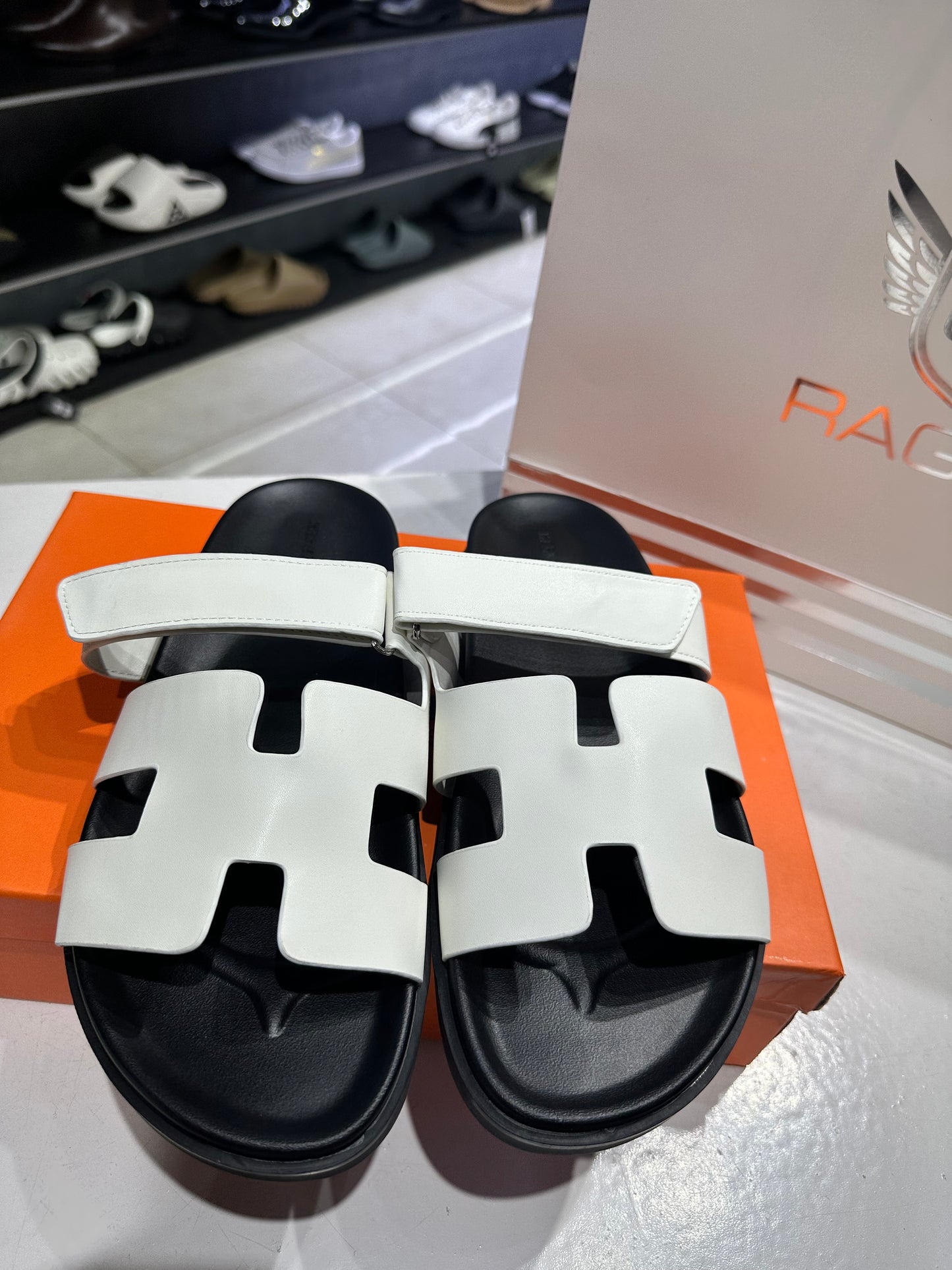 Hermes Chypre Sandal - white