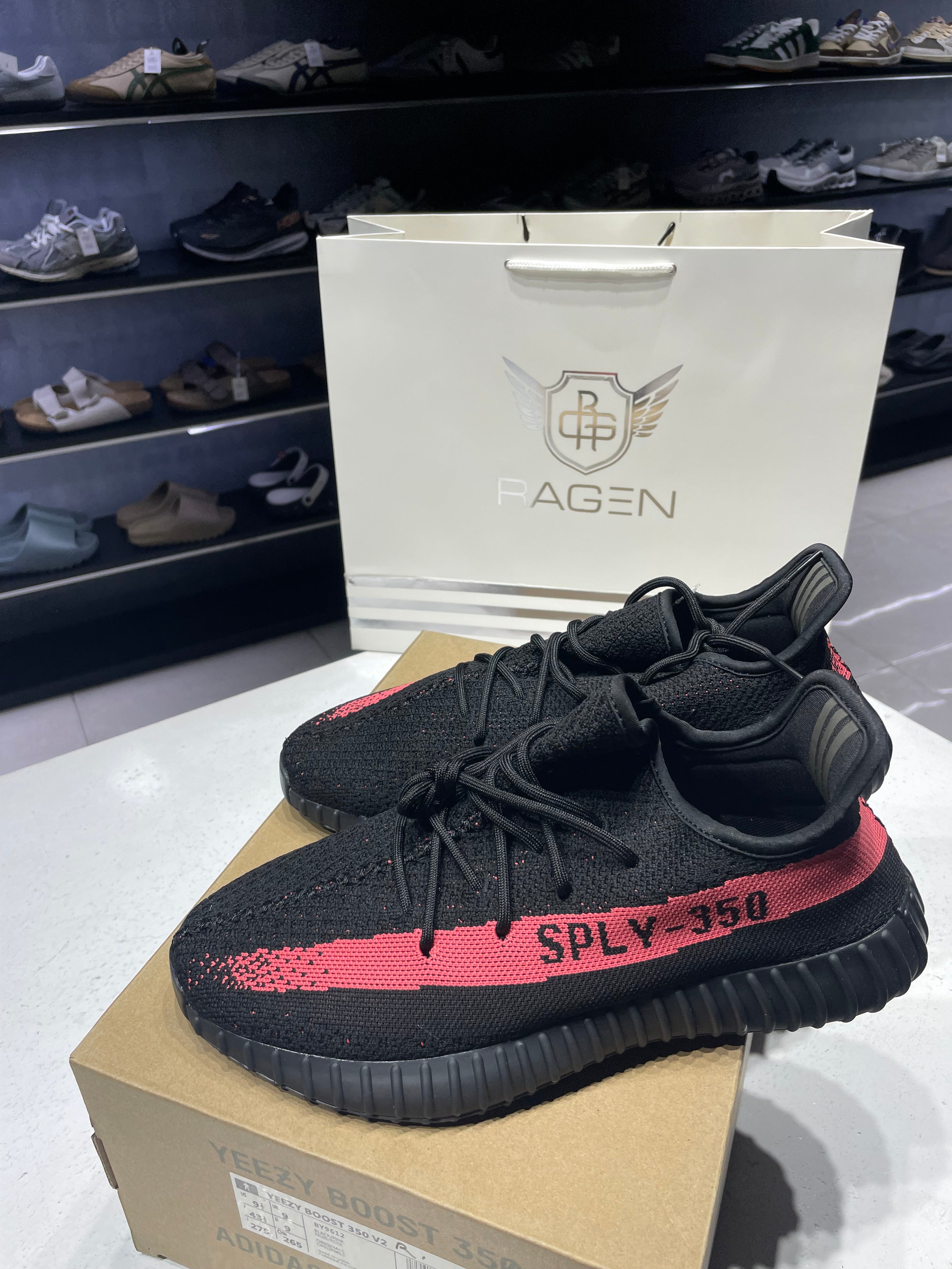 yeezy 350 sply black red