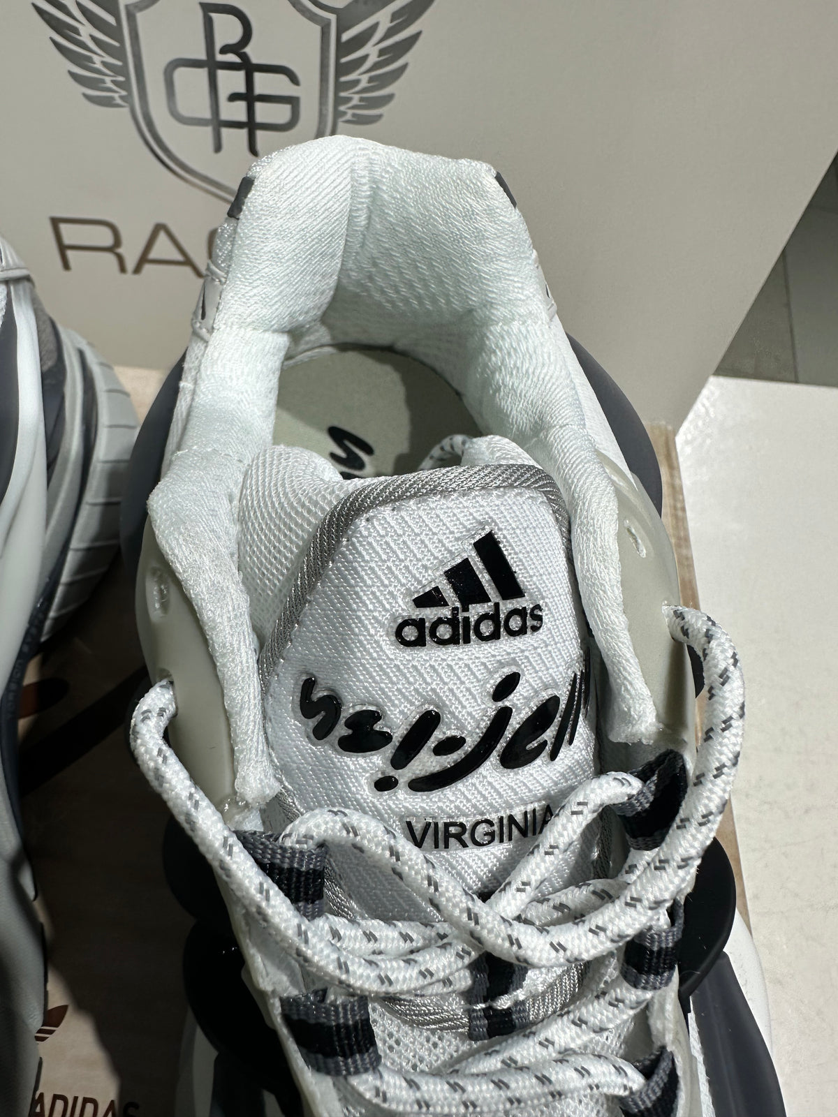 Adidas x Pharrell Williams Adister Jellyfish MGH Solid Grey