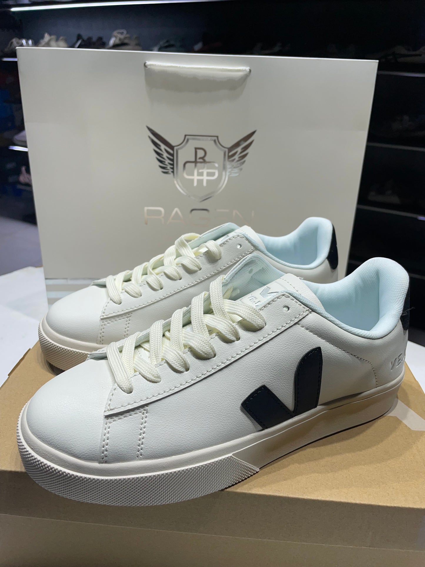 Veja Campo White Kaki