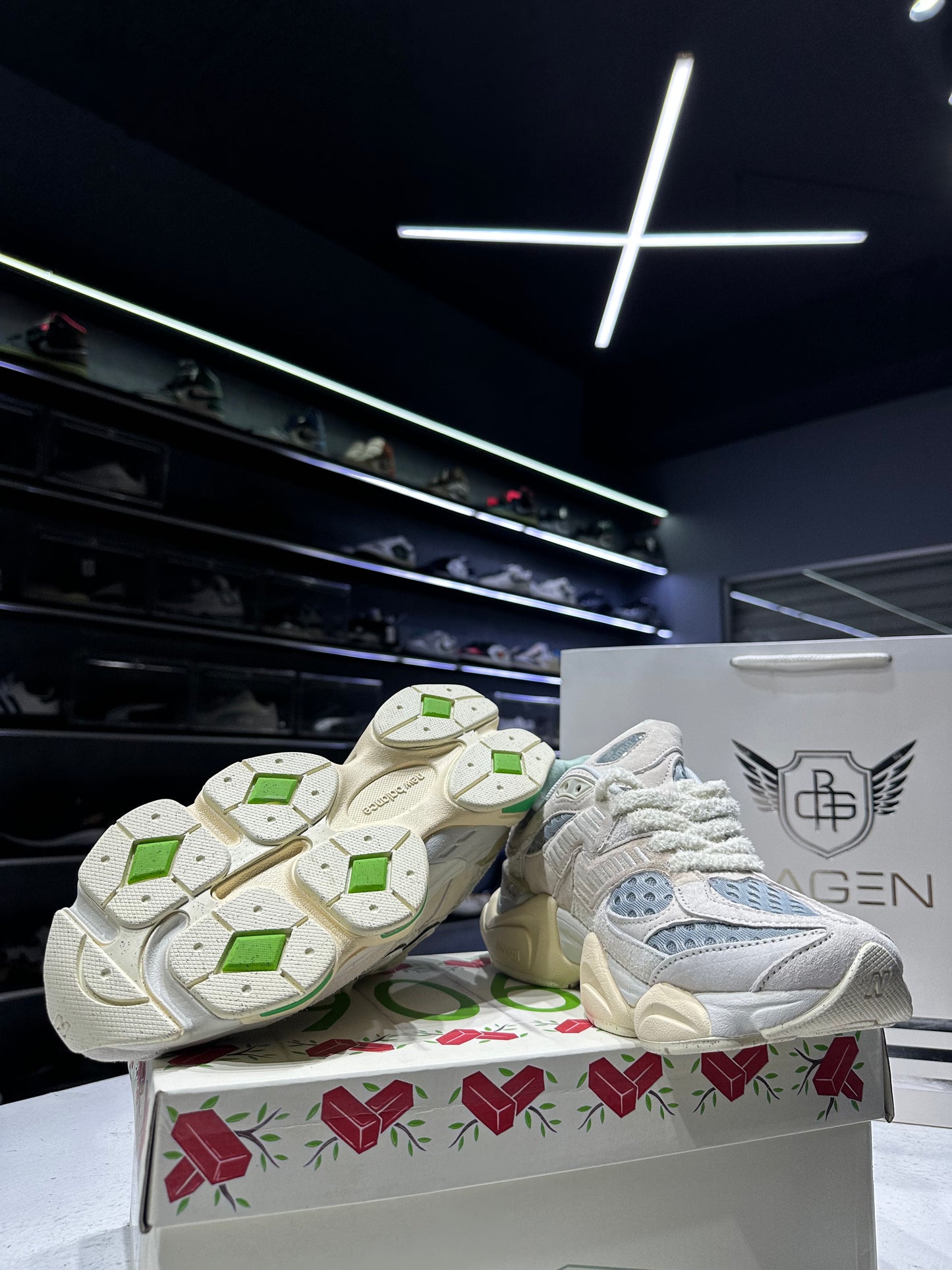 New Balance 9060 Bricks & wood