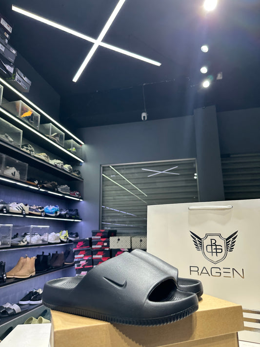 Calm Slide Black 1:1