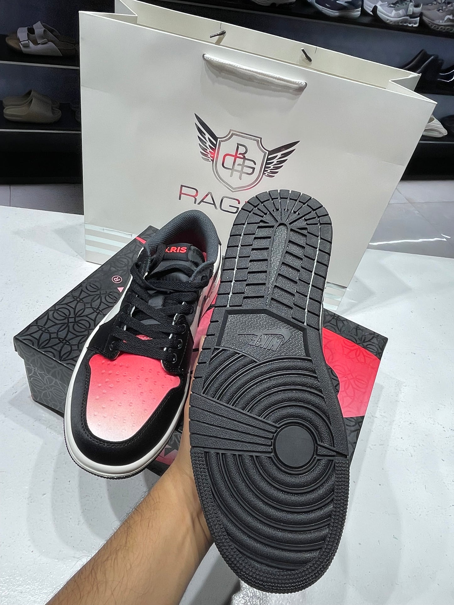 Jordan 1 Retro low PSG Paris Saint Germain