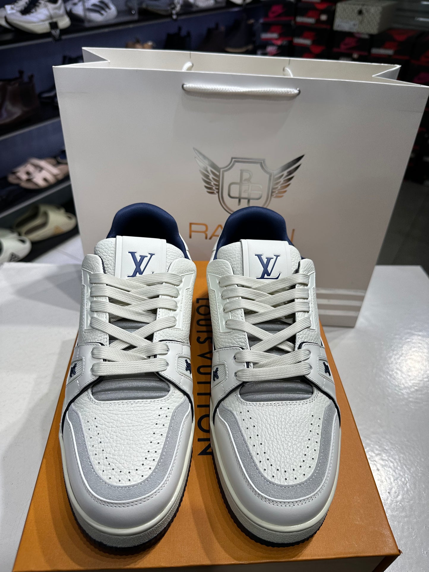 Louis Vuitton Trainer #54 Signature White Marine