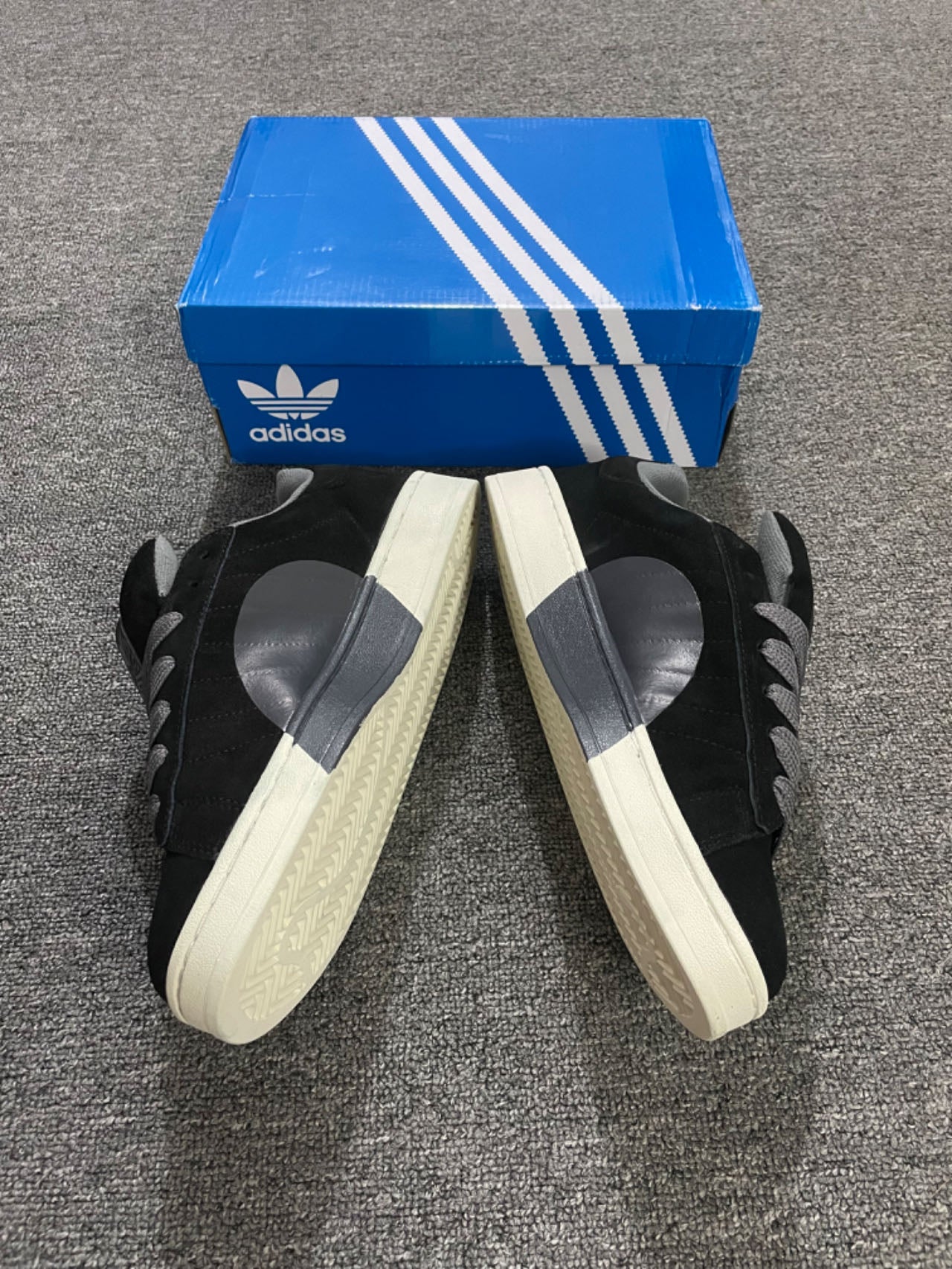 Adidas Campus 00S