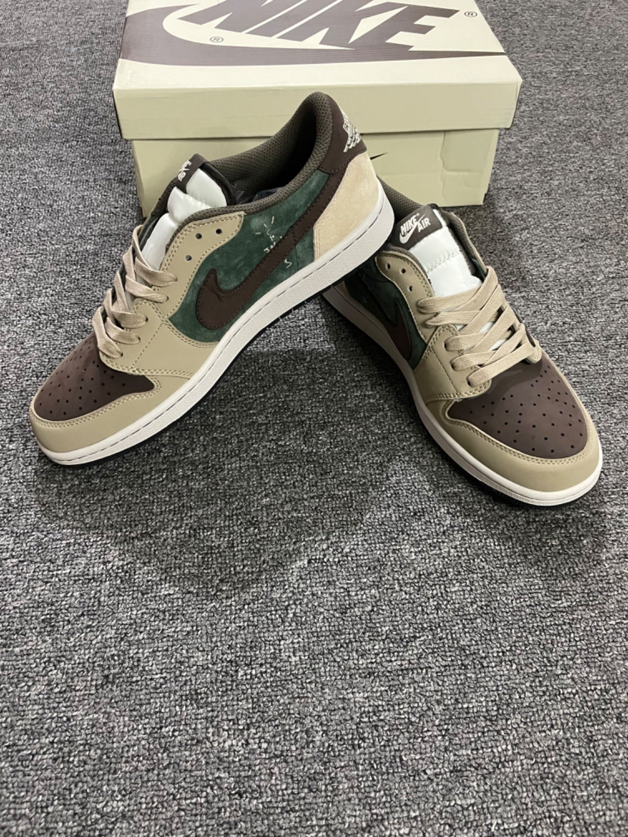 Fragment Design x Travis Scott x Nike Air Jordan 1 Low