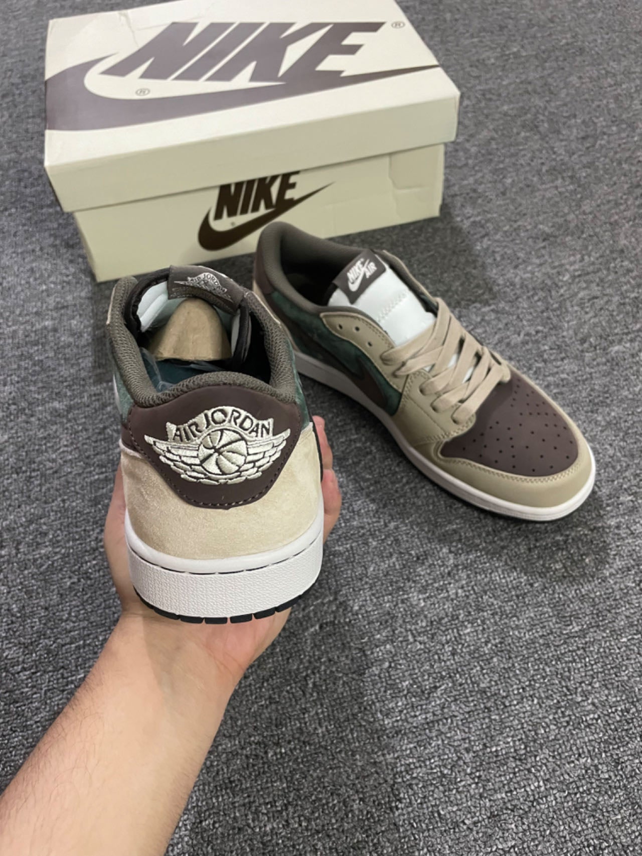 Fragment Design x Travis Scott x Nike Air Jordan 1 Low