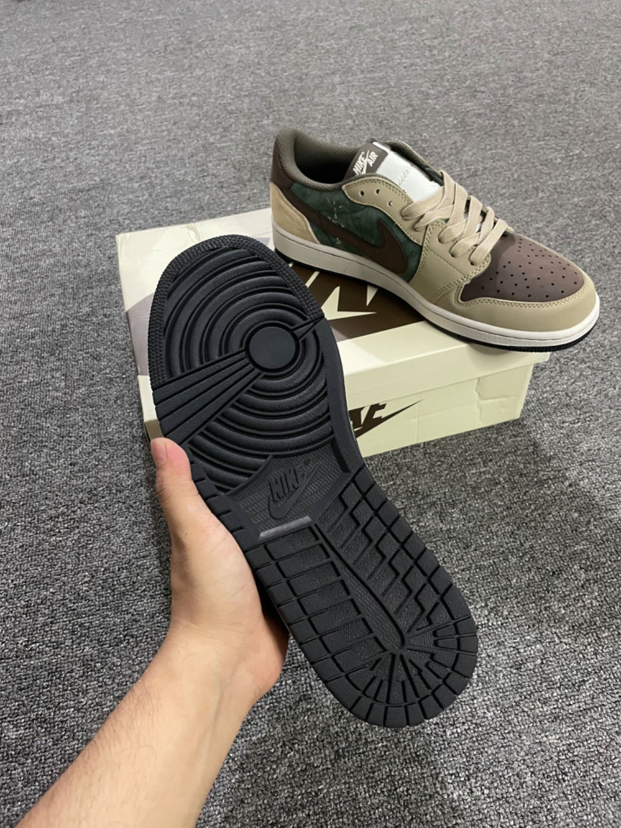 Fragment Design x Travis Scott x Nike Air Jordan 1 Low