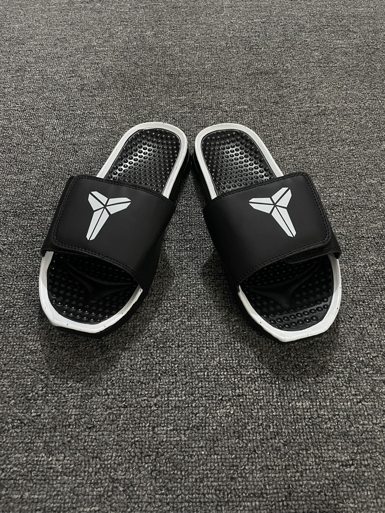 AJ Slides Black